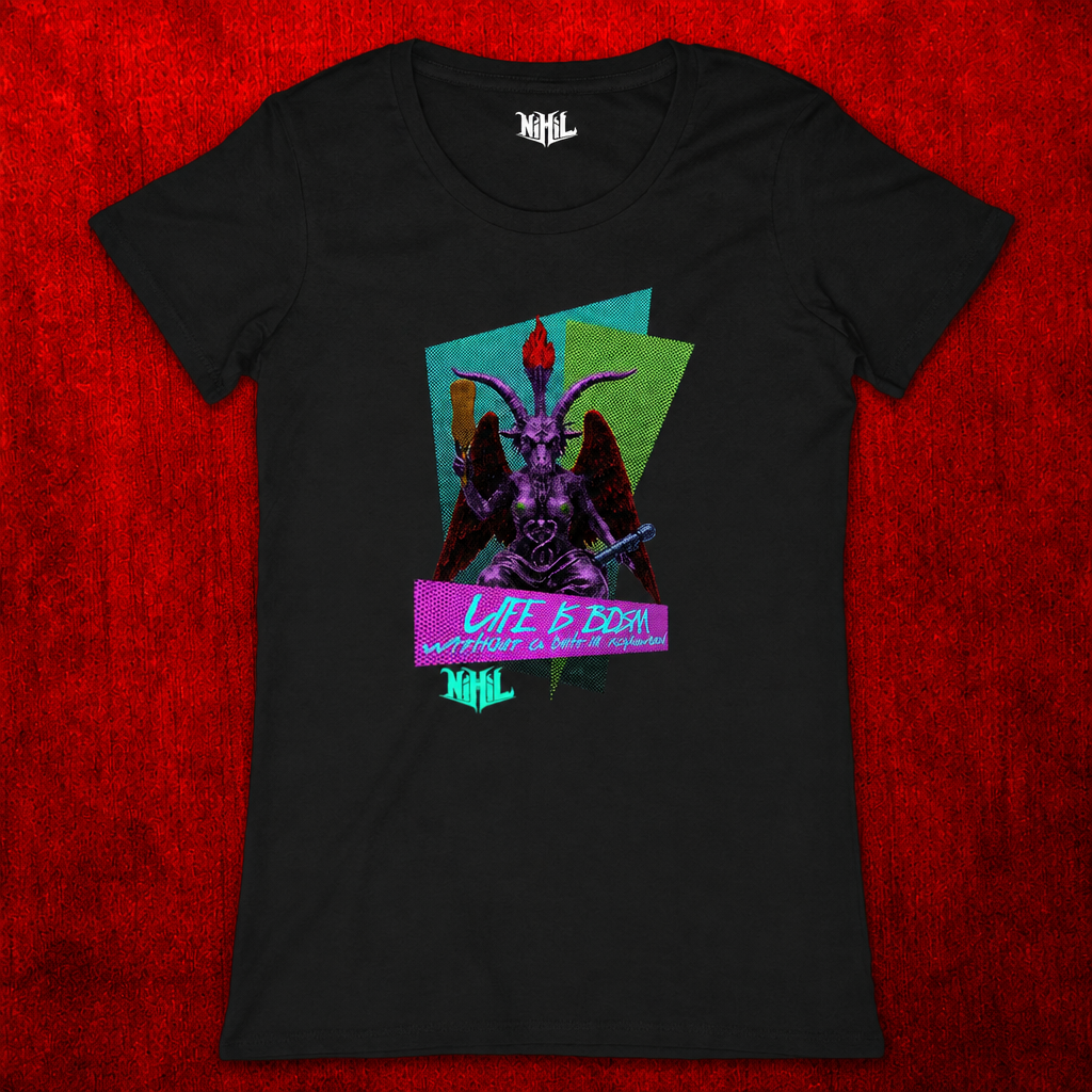 T-shirt femme noir avec personnage violet à cornes et motif multicolore sur fond rouge