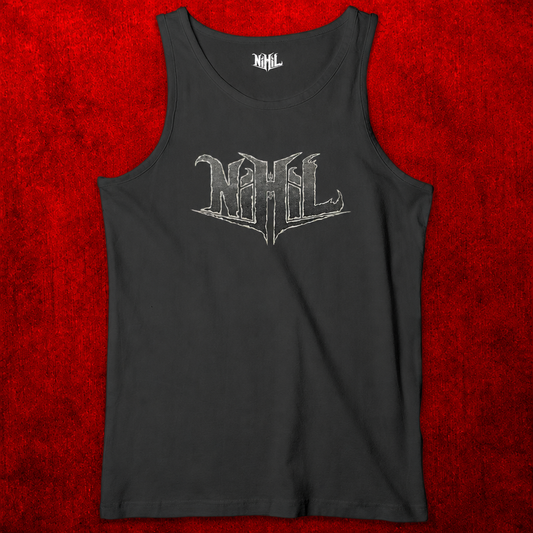 Débardeur homme noir avec logo Nihil gris texturé sur fond rouge