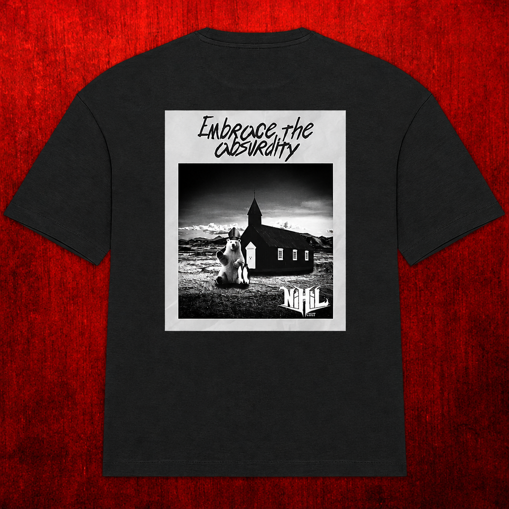 Dos d’un T-shirt oversize noir avec motif noir et blanc, église et inscription Embrace the absurdity, sur fond rouge
